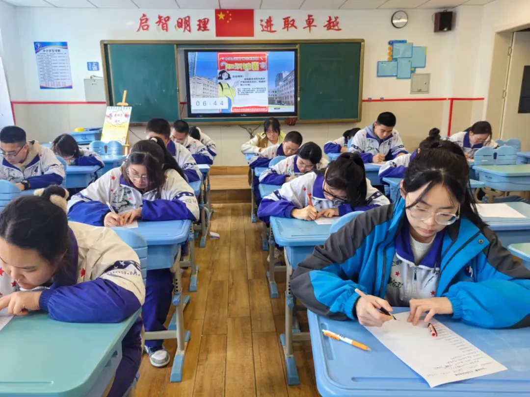 为什么大前锋在比赛中需要特别的体能训练?_0